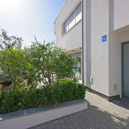 3 Laura By Interhome Apartment *