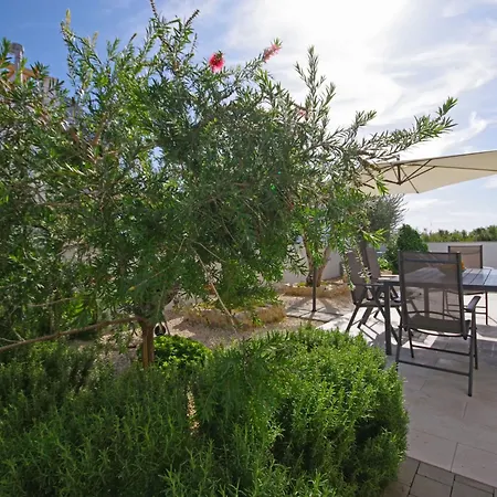 3 Laura By Interhome Privlaka (Zadar)