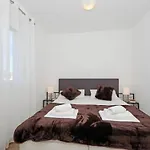 3 Laura By Interhome *