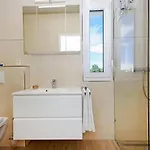 3 Laura By Interhome *