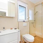 3 Laura By Interhome Apartman Privlaka