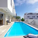 3 Laura By Interhome *