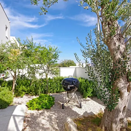 3 Laura By Interhome Daire